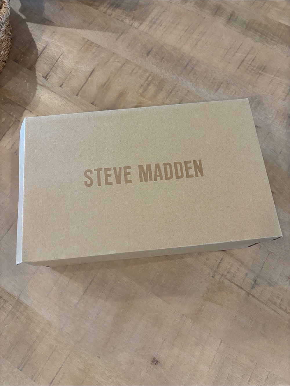 Steve Madden Madrid Sneaker Shoes in Bone Leopard Print 9.5 M New in Box NWT - Picture 7 of 7